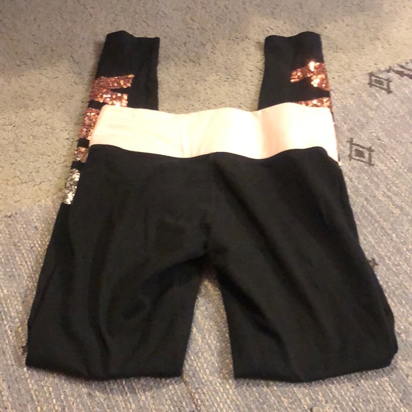 Victoria’s Secret PINK yoga pants - Picture 4 of 4